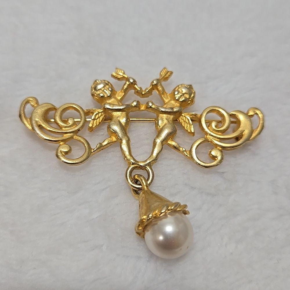 Jim Shore Brooch And Earring Set 🌟